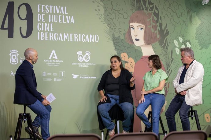 La codirectora de Cinespaña (Toulouse), Alba Díaz; la directora del Festival de Cine de Guadalajara (México), Estrella Araiza, y el crítico de cine Hamdorf Wolfgang Martin han participado en un  encuentro sobre la difusión del cine iberoamericano.