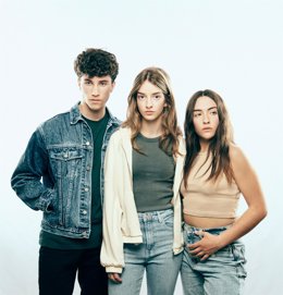 Cartel del espectáculo de Daniela Feixas 'La festa', que acogerá el Teatre Nacional de Catalunya (TNC) hasta el 3 de diciembre con dirección de Ricard Soler Mallol