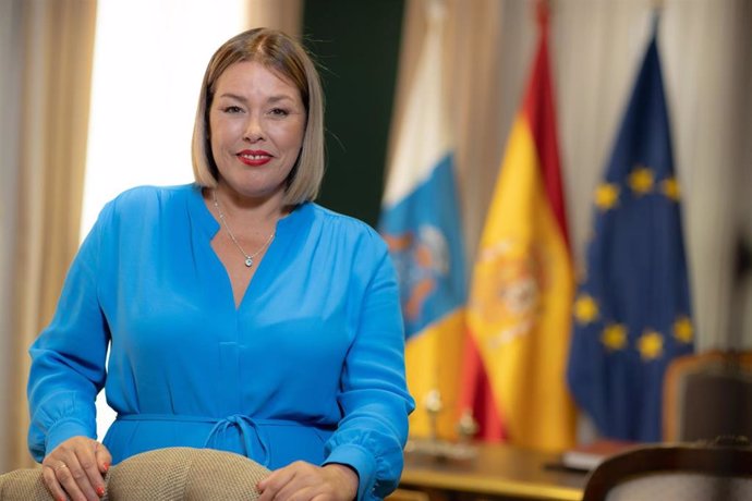 Archivo - La presidenta del Parlamento de Canarias, Astrid Pérez