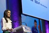 Foto: La FMBBVA presenta ante la Reina cómo las herramientas digitales ayudan a millones de emprendedores vulnerables