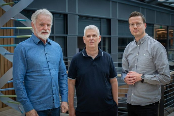 Kari Stefansson, Patrick Sulem and Brynjar rn Jensson scientists at deCODE genetics and authors on the paper