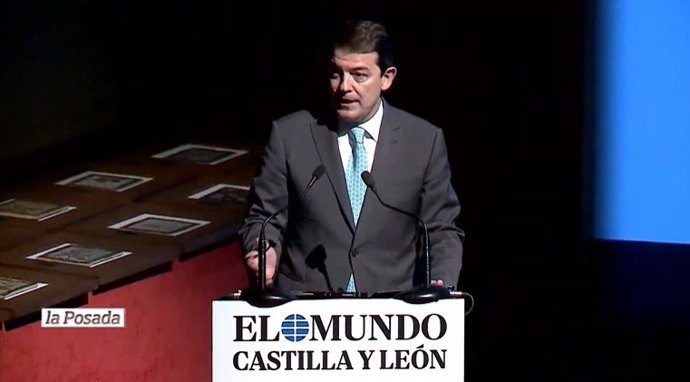 El presidente de la Junta, Alfonso Fernández Mañueco, durante su intervención en la Gala de la XI edición de los Premios La Posada de El Mundo-Diario de Castilla y León