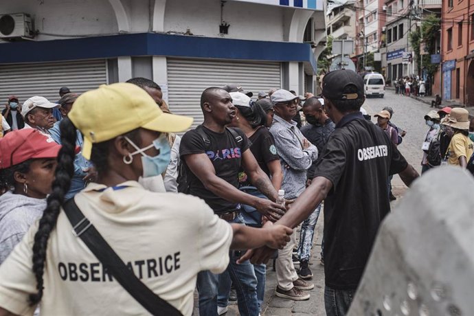 Manifestación en la capital de Madagascar, Antananarivo, antes de las elecciones presidenciales del 16 de noviembre de 2023