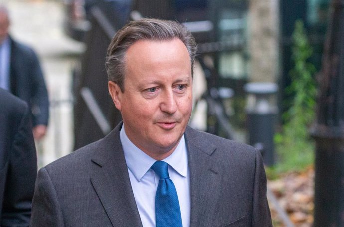 El ministro de Exteriores de Reino Unido, David Cameron
