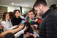 Almeida cree que Sánchez debe pedir perdón a Ayuso por su "calumnia" y critica que "levante un muro" frente a españoles