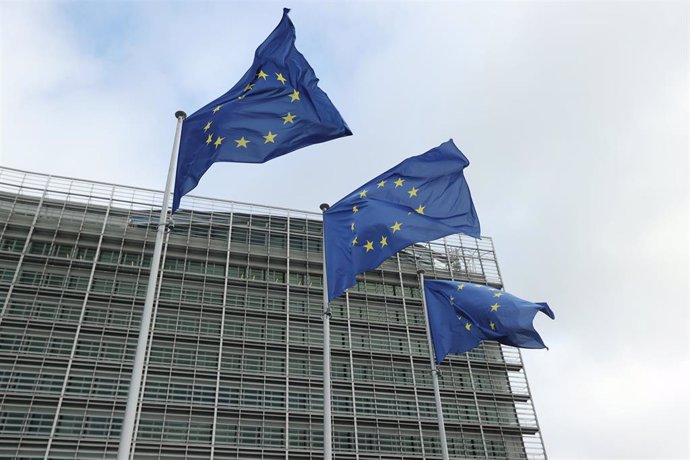 BRUSSELS, Nov. 16, 2023  -- This photo taken on Nov. 15, 2023 shows part of the European Commission building in Brussels, Belgium.   The European Union (EU) economy lost momentum in 2023, according to the European Commission's Autumn Economic Forecast p