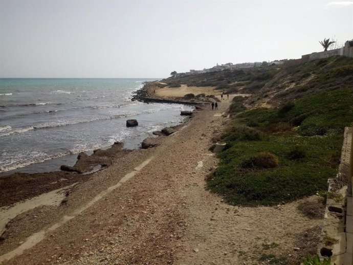 Vista general del tramo ámbito del proyecto de rehabilitación del tramo meridional de la playa de San Juan en Alicante.