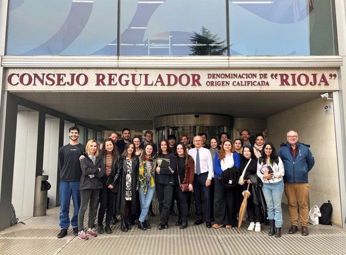 Alumnos del Máster de la Escuela Superior de Ciencias Agronómicas de Burdeos se forman en el Consejo Regulador DOC Rioja