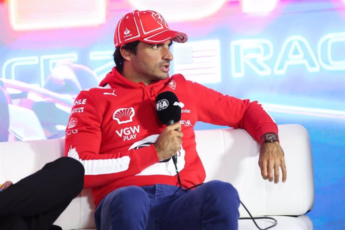 Carlos Sainz durante la rueda de prensa previa al Gran Premio de Las Vegas de Fórmula 1