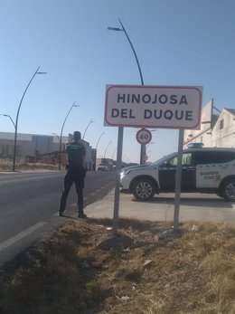 Archivo - Guardia Civil en Hinojosa del Duque