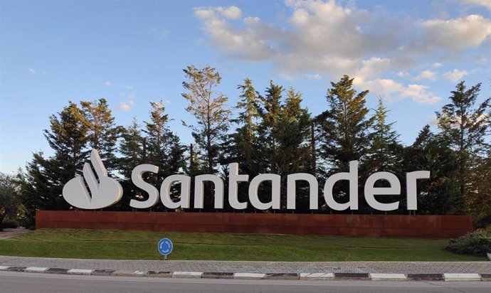 Archivo - Sede Banco Santander