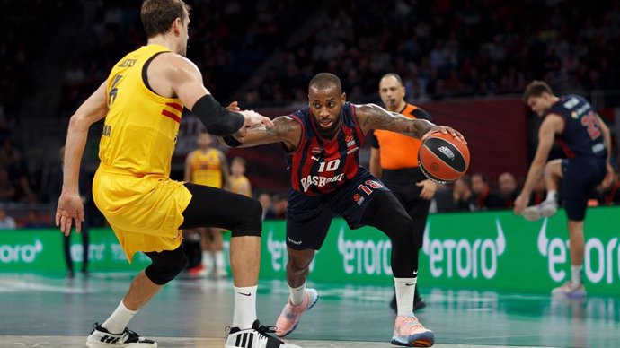 Codi Miller-McIntyre durante el Baskonia-Bara de la Euroliga 23-24