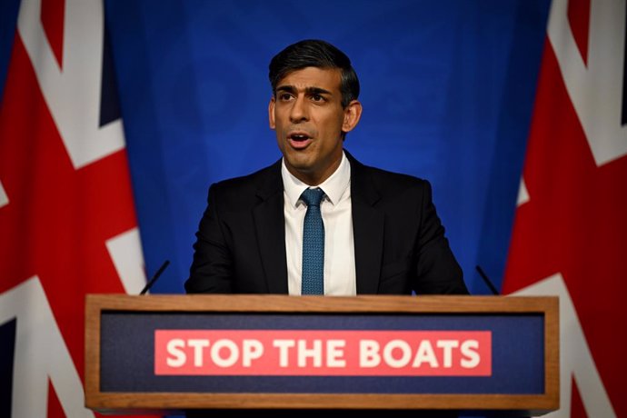 15 November 2023, United Kingdom, London: UK Prime Minister Rishi Sunak speaks during a press conference in Downing Street, in response to the Supreme Court ruling that the Rwanda asylum policy is unlawful. Photo: Leon Neal/PA Wire/dpa