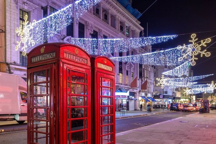 Archivo - Imagen de Londres en Navidad