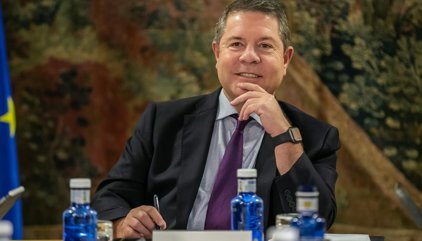 Page a Sánchez tras ser investido: "Puedes contar con C-LM para construir un país con más igualdad entre los españoles"