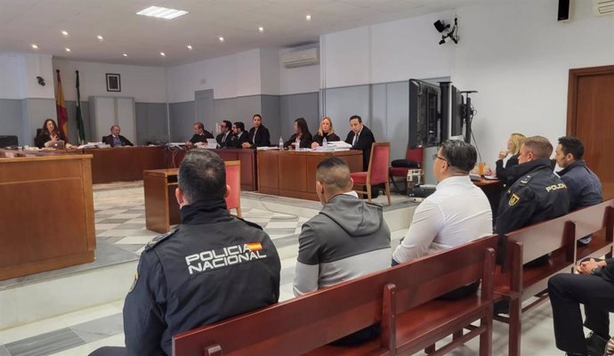 Los acusados de secuestrar y asesinar a un hombre en Almería asisten al juicio con jurado en la Audiencia Provincial de Almería.