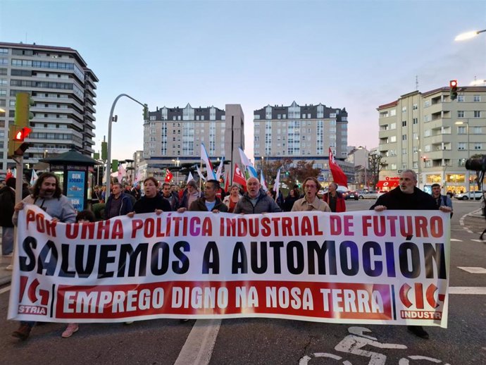 Imagen de la manifestación convocada por la CIG este jueves en Vigo.