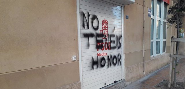 Pintada en la sede del PSOE de Melilla