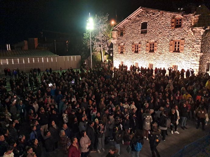 Manifestants davant del Consell General d'Andorra