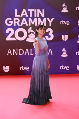 La cantante Julieta Venegas posa durante el photocall previo a la gala de entrega de los Latin Grammy 2023, en el Palacio de Congresos de Sevilla, a 16 de noviembre de 2023, en Sevilla, Andalucía (España). Sevilla acoge hoy la 24 edición de los Grammy 