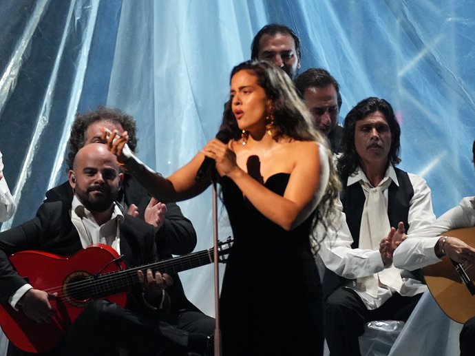 Rosalía en los Latin Grammy 2023