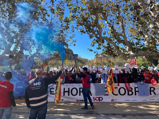 Concentració de sindicats de Mossos d'Esquadra davant el Parlament de Catalunya