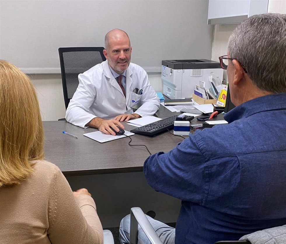 Doctor Asier Leivar, responsable del servicio de urología del Hospital Universitario Vithas Madrid Aravaca