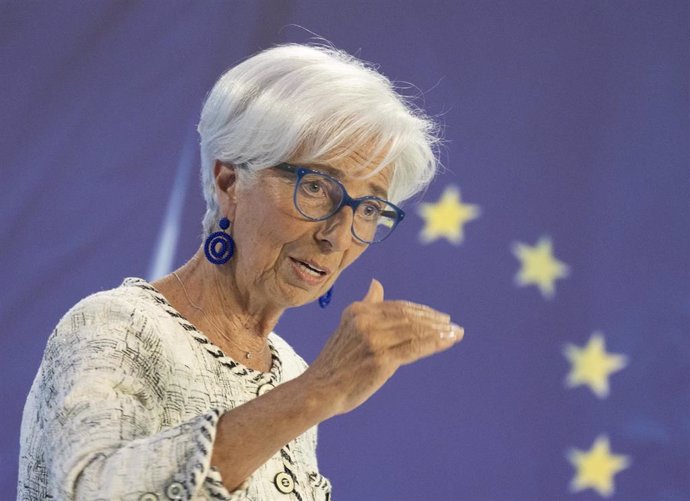 Archivo - FILED - 15 June 2023, Hesse, Frankfurt/Main: President of the European Central Bank (ECB) Christine Lagarde speaks during a press conference. Photo: Boris Roessler/dpa