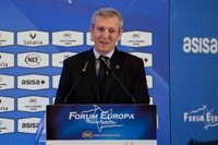 Rueda urge a Sánchez a que convoque una conferencia de presidentes tras nombrar a sus ministros