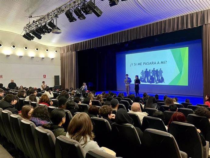 Más de 800 alumnos reciben formación contra el Bullying en Zaragoza