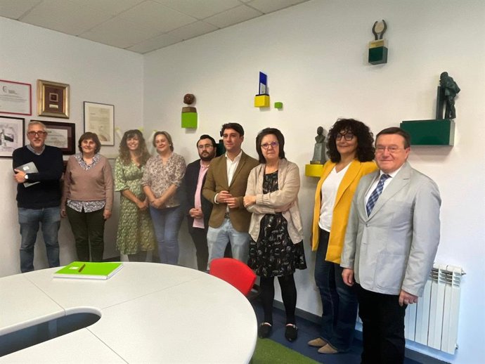 Diputados del PP durante una visita a Valnalón