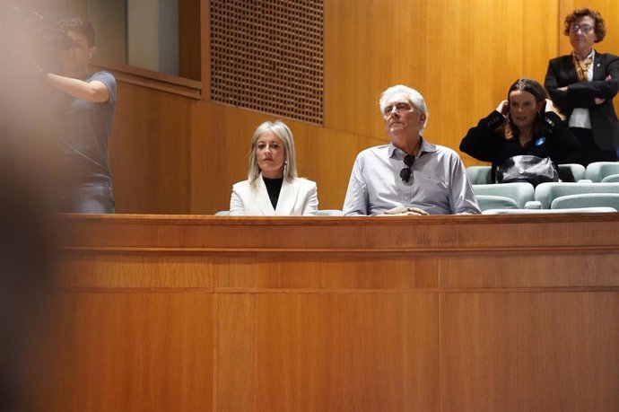 El presidente del Consejo de Administración de CARTV, Antonio Suárez, y la directora general de la Corporación, Raquel Fuertes.