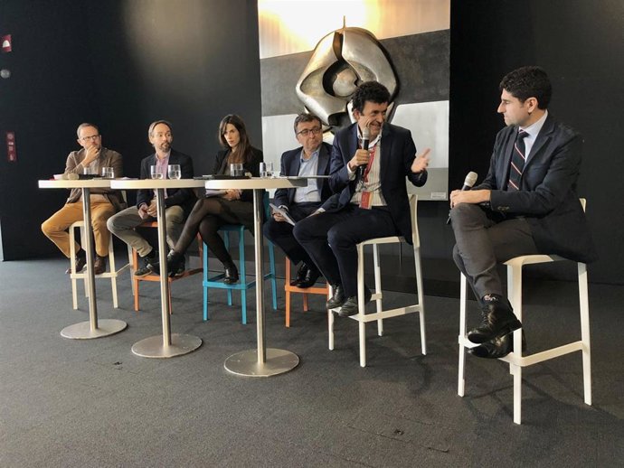 Ponentes de la sesión Capital natural, cambio climático y economía . De izquierda a derecha: Luis Martí, Eloy Sanz, Sandra Magro, Julian Cubero, Juan Carlos Ciscar y David Álvarez