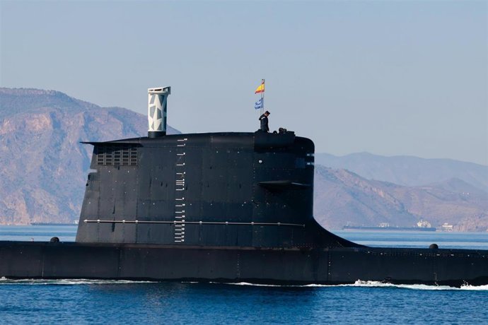 El submarino S-81 'Isaac Peral' realiza su última prueba de navegación en aguas de Cartagena (Murcia) antes de su entrega a la Armada, prevista para el próximo 30 de noviembre