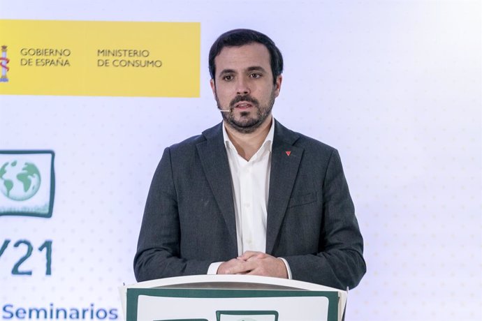 Archivo - El ministro de Consumo, Alberto Garzón, inaugura el seminario Publicidad de alimentos dirigida a menores en España, en el Hotel NH Príncipe de Vergara, a 13 de diciembre de 2021, en Madrid, (España). Durante la jornada han abordado las disti