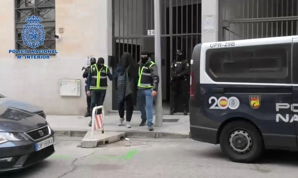 Seis detenidos por la Policía Nacional por financiar presuntamente una milicia yihadista de Al Qaeda en Siria