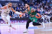 El Baskonia supera sus bajas y remonta en el Astroballe