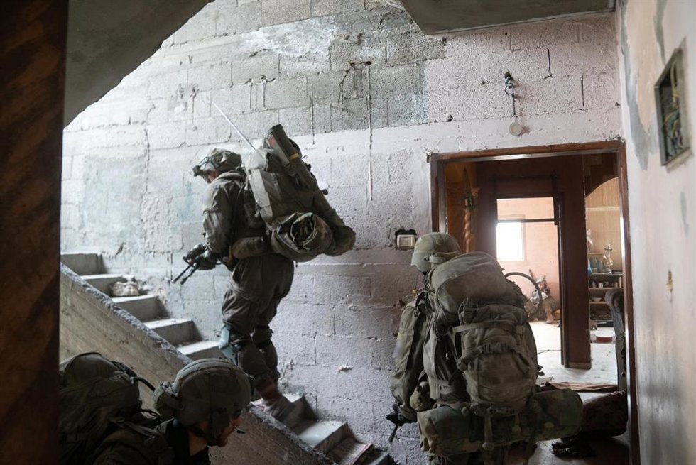 GAZA, Nov. 17, 2023 -- This photo released by the Israel Defense Forces (IDF) on Nov. 16, 2023 shows Israeli troops conducting military operations in western Gaza City.,Image: 822543074, License: Rights-managed, Restrictions: , Model Release: no, Credi