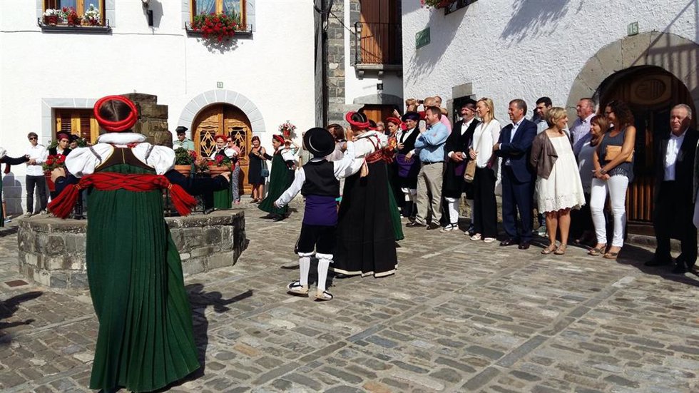 Archivo - XLV Día de Exaltación del Traje Tradicional Ansotano.