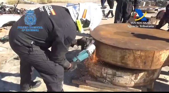 Incautan 561 kilos de cocaína ocultos en contenedores de chatarra procedentes de Panamá