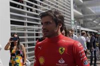 Carlos Sainz: "Estoy bastante enfadado, pero intento no mostrarlo"