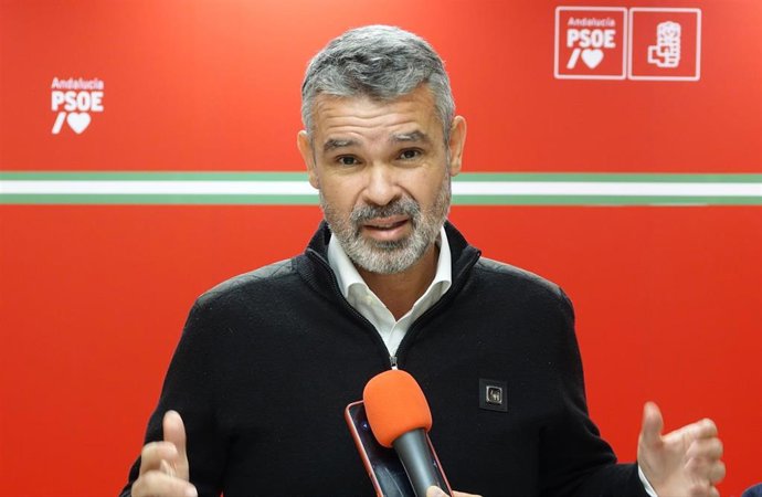 Málaga.- Bernal tras pintadas en sede PSOE Marbella: "No concebimos que el PP de Málaga siga sin condenar los ataques"