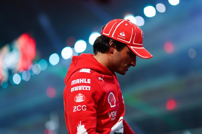 SAINZ Carlos (spa), Scuderia Ferrari SF-23, portrait during the 2023 Formula 1 Heineken Silver Las Vegas Grand Prix, 21th round of the 2023 Formula One World Championship from November 17 to 19, 2023 on the Las Vegas Strip Circuit, in Las Vegas, USA - P