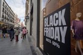 Foto: Los sectores tecnológico, turístico, moda y banca se suman al 'Black Friday' y el 'Cyber Monday'