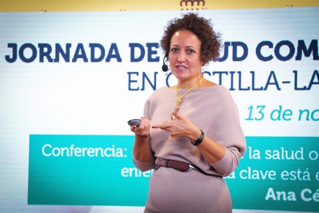 La Estrategia de Salud Comunitaria de C-LM obtiene el apoyo de Ana Céspedes, experta y referente mundial en la materia