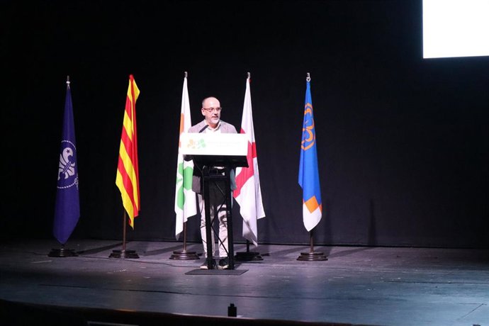 El conseller de Derechos Sociales de la Generalitat, Carles Campuzano, participa en la asamblea general ordinaria de Minyons Escolta i Guies de Catalunya (MEG)