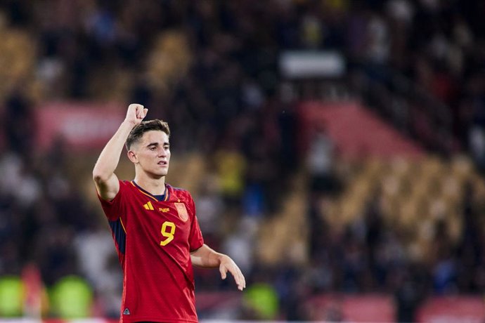 Archivo - Pablo Martin Paez Gavira Gavi of Spain  gestures during the UEFA EURO 2024 European qualifier match between Spain and Scotland at La Cartuja stadium on October 12, 2023, in Sevilla, Spain.