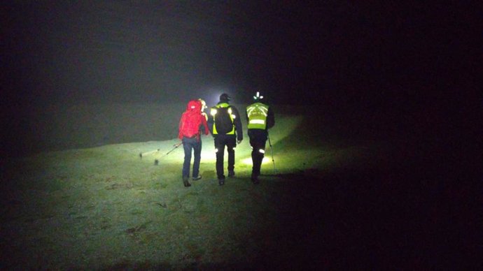 Rescatados dos montañeros extraviados cerca de la montaña Cuetu de la Concilia