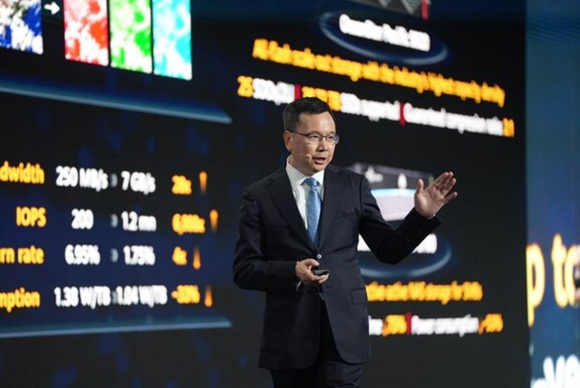 Yang Chaobin, Board Member, President of ICT Products & Solutions, Huawei; Huawei Connect 2023, Paris;