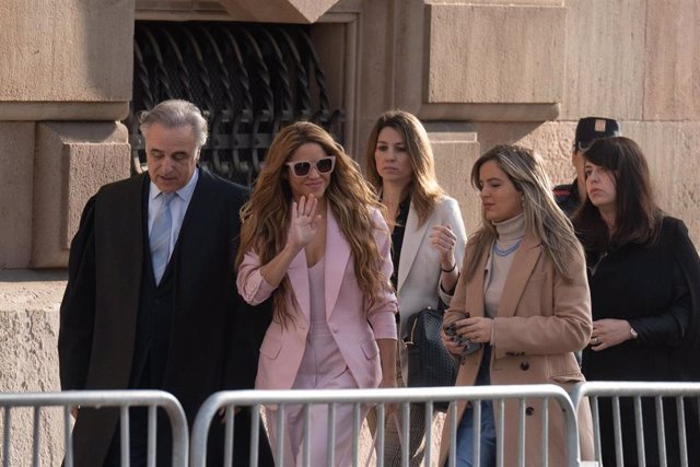 Shakira llega a su juicio en la Audiencia de Barcelona